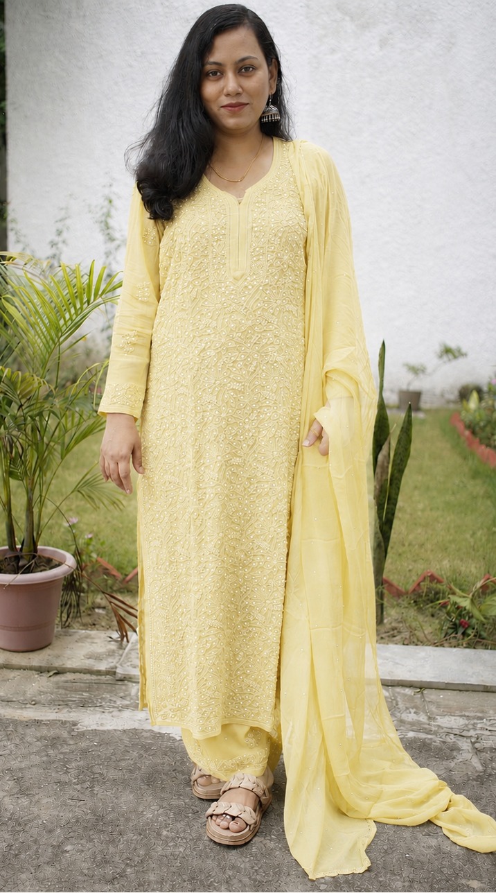 Dua Anchor Jaal Kamdani Kurta Set
